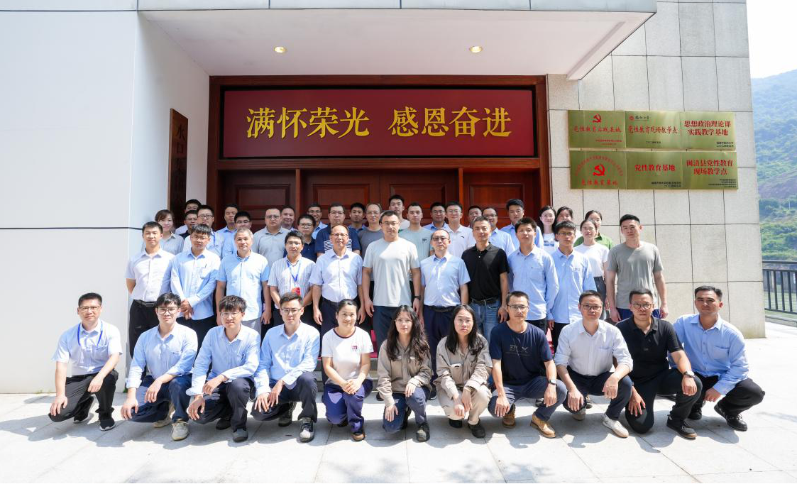 ×ðÁú¿Ê±¡¤(ÖйúÇø)ÈËÉú¾ÍÊDz«!